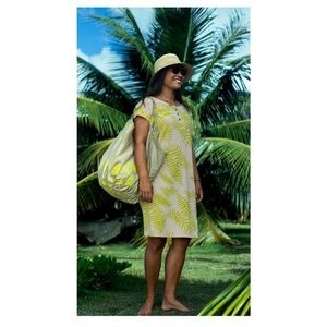 Kealopiko Kupukupu white dress med